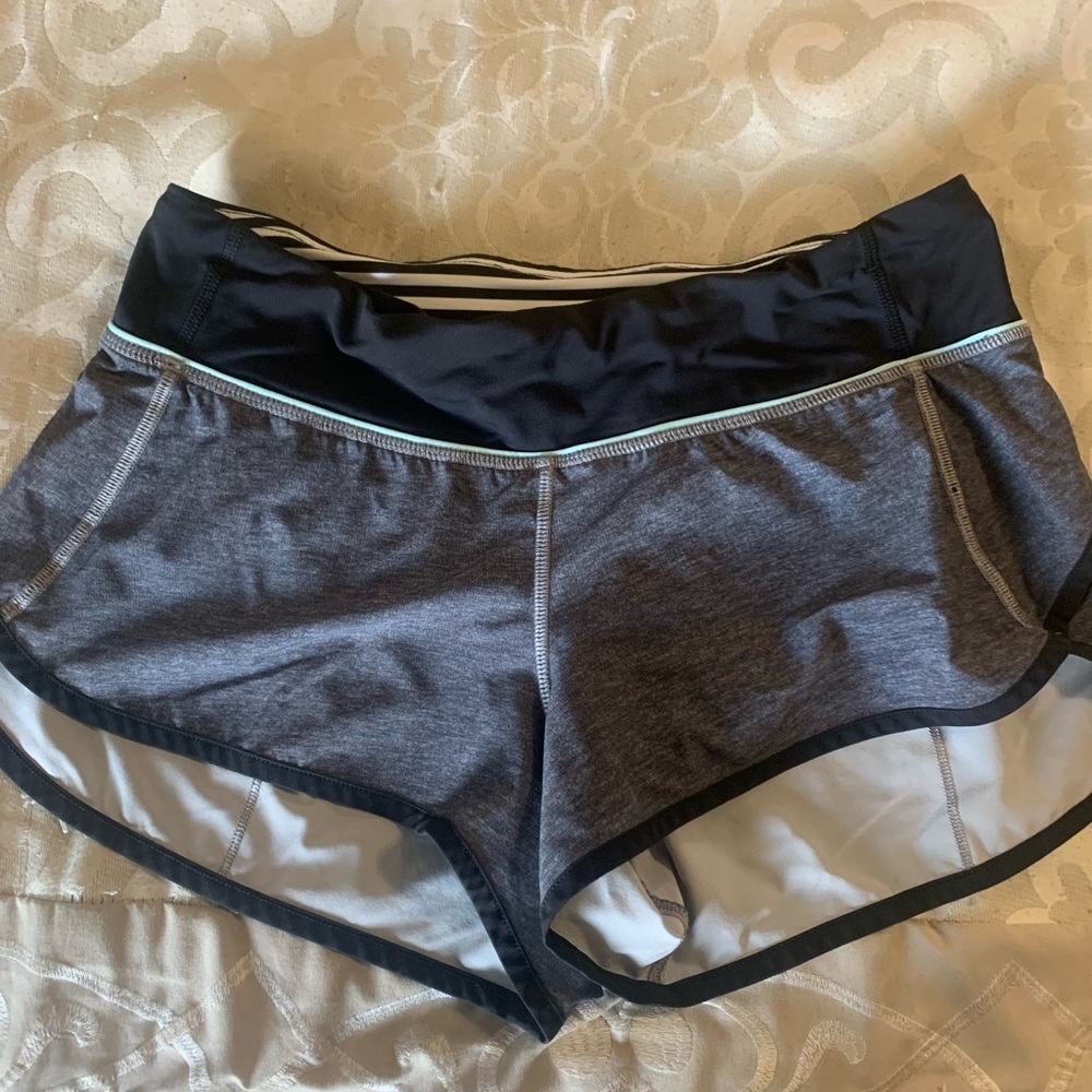 Lululemon size 6 speed shorts